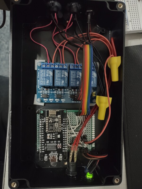 A ESP8266 powered relay box for my Raspberry Pi 4s
